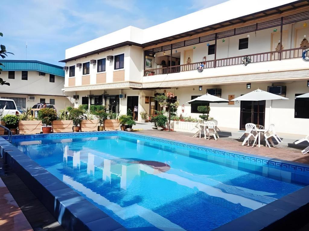 Aerostop Hotel & Restaurant Plaridel  Exterior photo